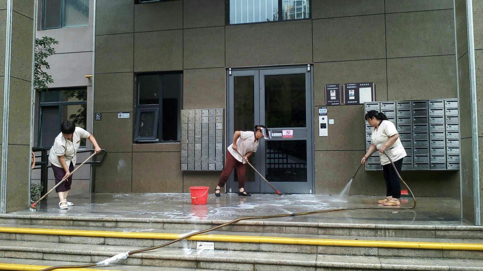 洛隆县办公楼保洁